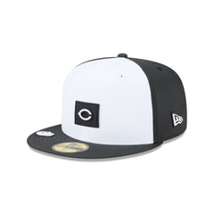 Cincinnati Reds 2026 Clubhouse Black & White 59FIFTY Fitted Hat