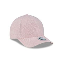 New York Yankees Pink Winter Borg Women's 9FORTY M-Crown Snapback Hat
