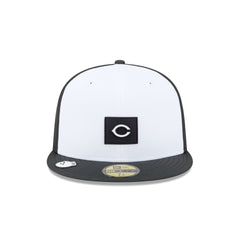 Cincinnati Reds 2026 Clubhouse Black & White 59FIFTY Fitted Hat